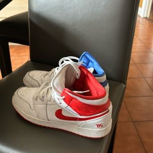 U.S. 7Y nike blue and red